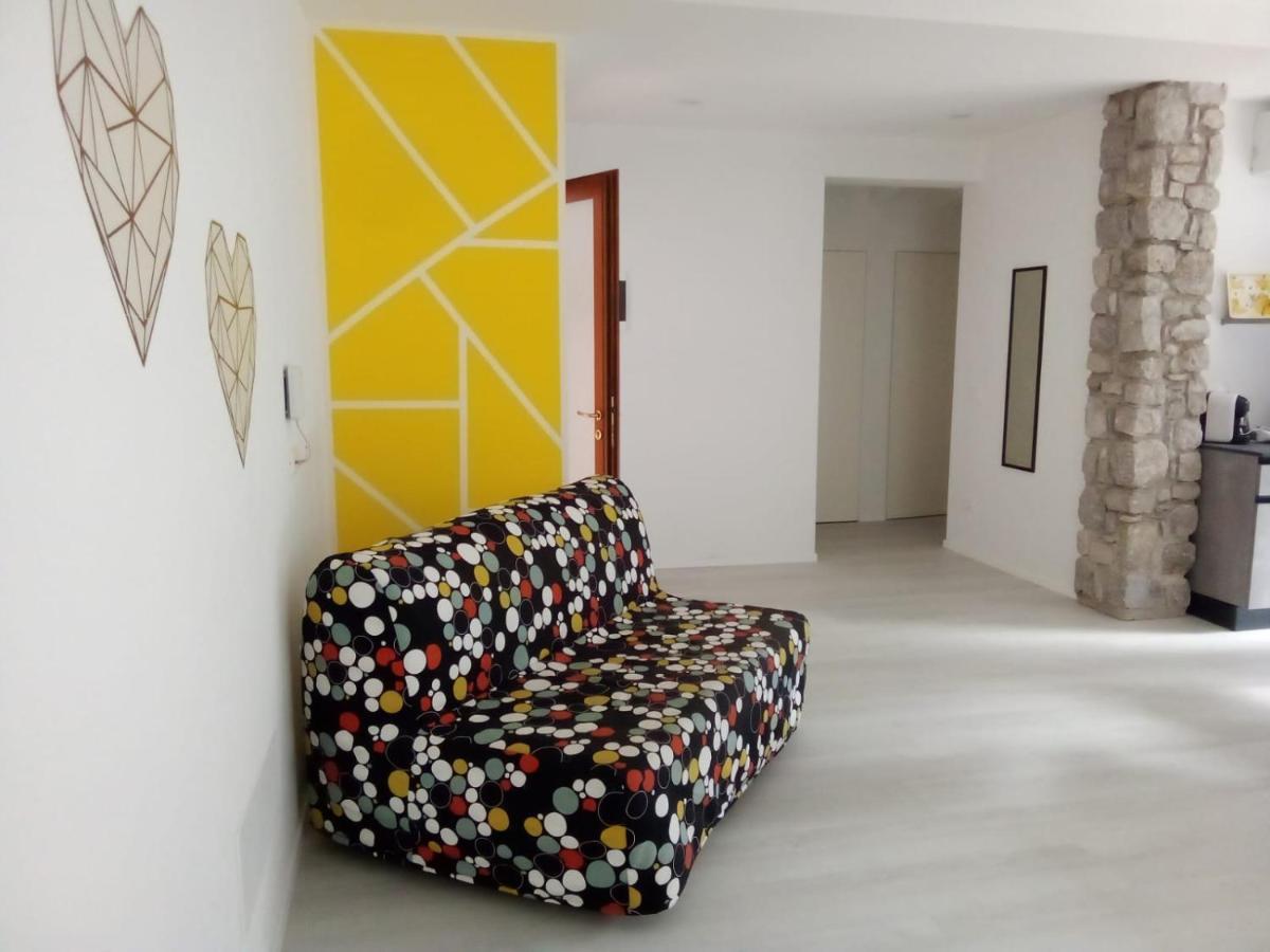 La Casa Sul Lago Apartments - Lemon Tree Apartment Лимоне-суль-Гарда Экстерьер фото