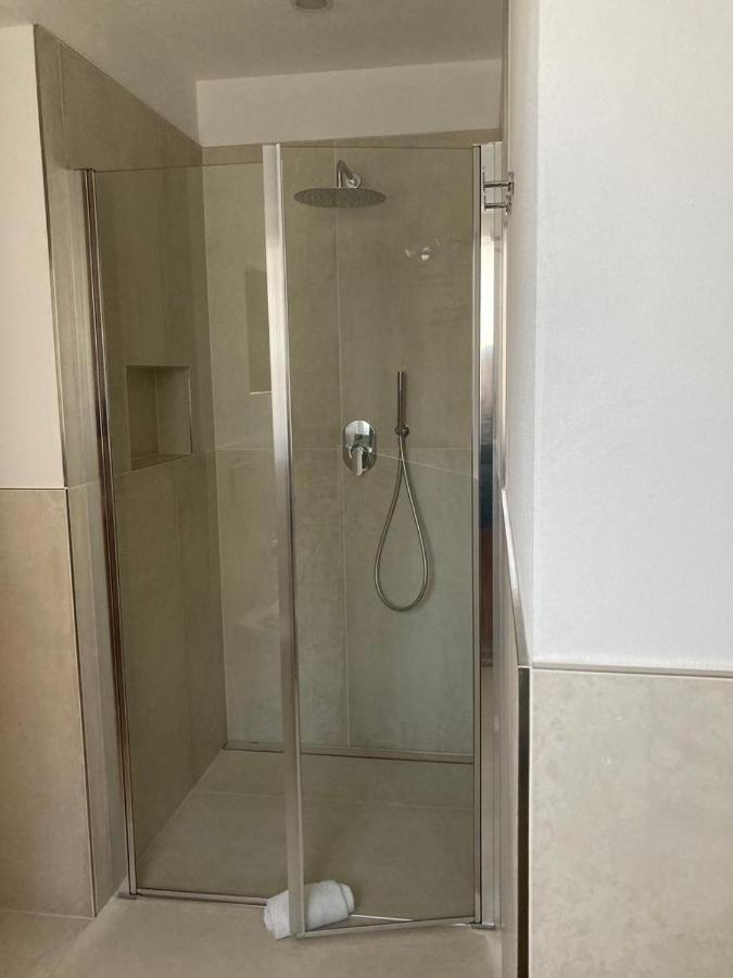 La Casa Sul Lago Apartments - Lemon Tree Apartment Лимоне-суль-Гарда Экстерьер фото