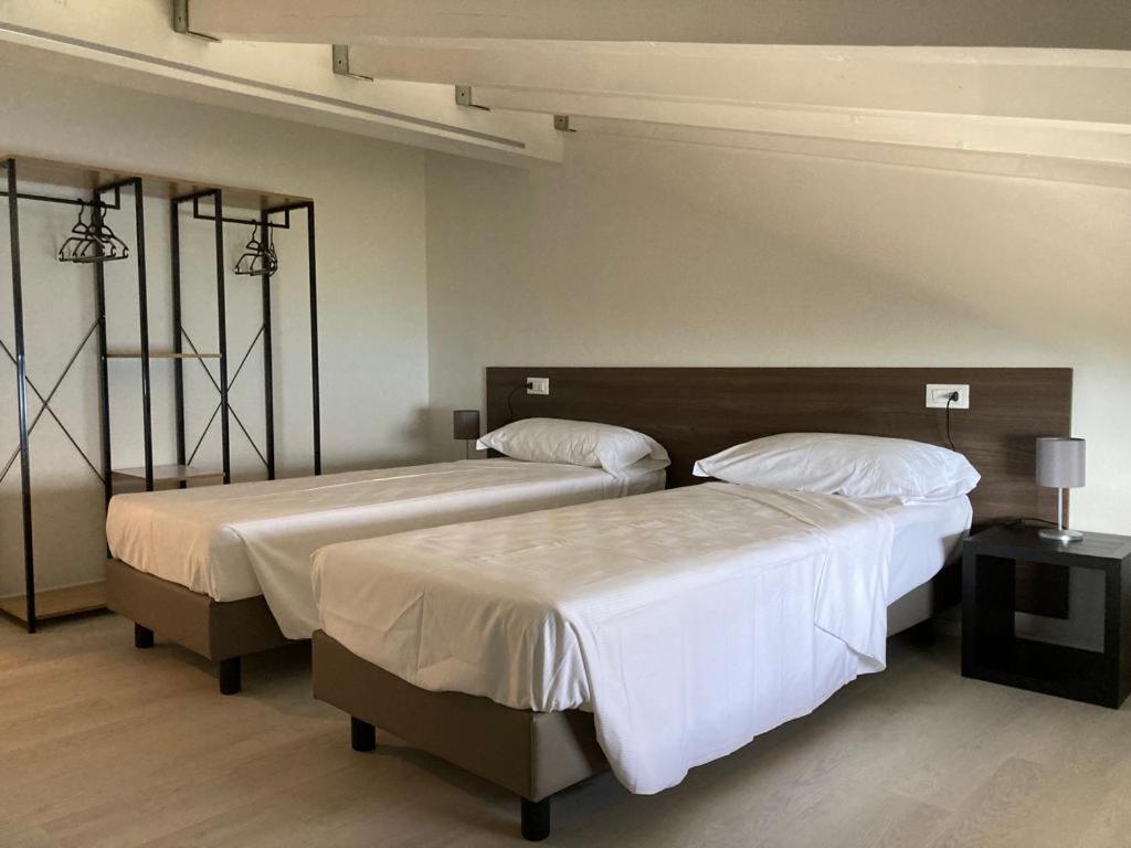 La Casa Sul Lago Apartments - Lemon Tree Apartment Лимоне-суль-Гарда Экстерьер фото