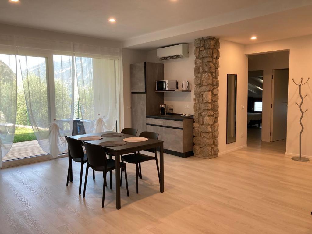 La Casa Sul Lago Apartments - Lemon Tree Apartment Лимоне-суль-Гарда Экстерьер фото